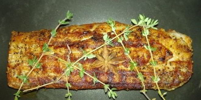 Рецепт оливье по-царски со свиной вырезкой и креветками на желе из гранатового соуса