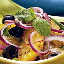 Рецепт Салата из апельсинов и красного лука с зирой