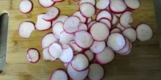 Рецепт салата из капусты и редиса