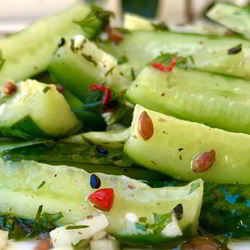 Рецепт Салата из малосольных огурцов