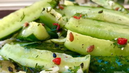 Рецепт Салата из малосольных огурцов