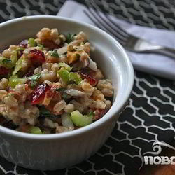 Рецепт Салата с фарро, клюквой и сельдереем