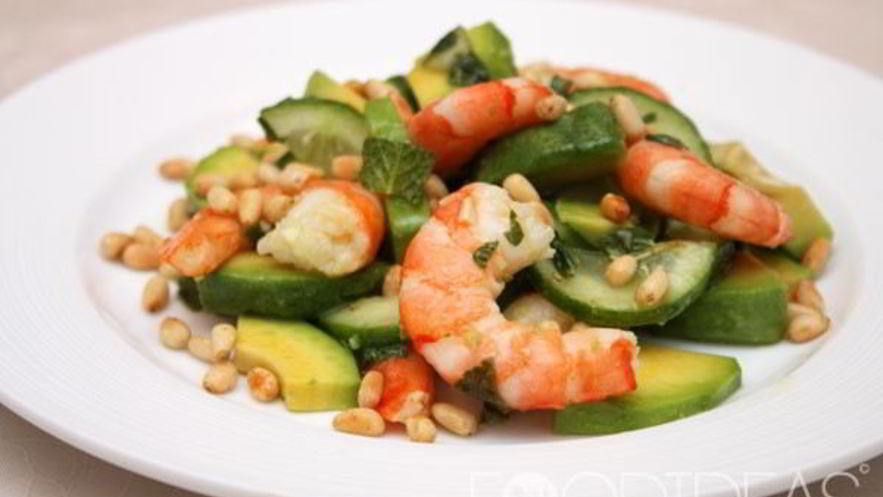 Рецепт салата с креветками и авокадо