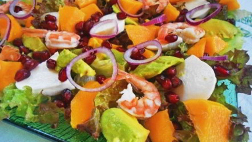 Рецепт салата с креветками и гранатом