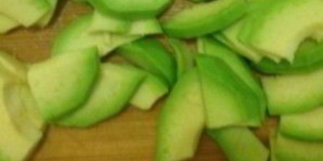 Рецепт салата с креветками и гранатом