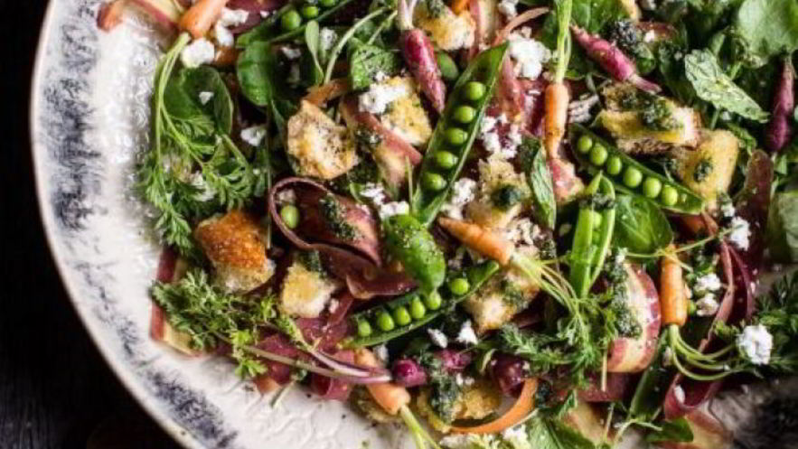 Рецепт салата с морковью и сухариками