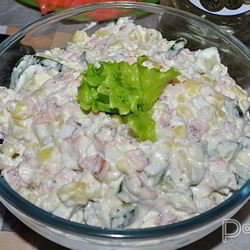 Рецепт Салата со щупальцами кальмара и картофелем