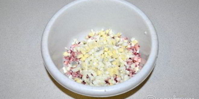 Рецепт салата со щупальцами кальмара и картофелем