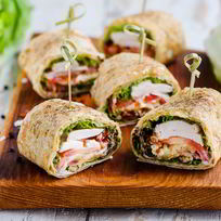 Рецепт Роллов с салатом цезарь