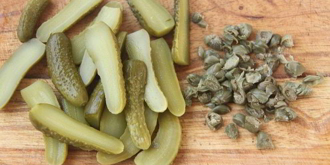 Рецепт русского летнего салата в стиле цезарь