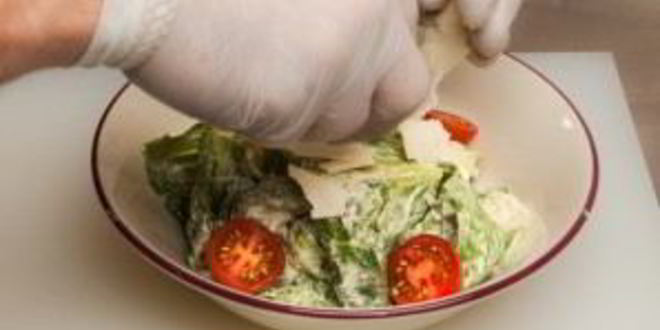 Рецепт салата цезарь без курицы