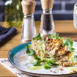 Рецепт Молодой капусты на пару с соусом винегрет и щучьей икрой