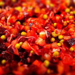 Рецепт Винегрета с каперсами и запеченной свеклой