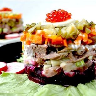 Рецепт Винегрета с телятиной, сельдью, яблоком и свеклой