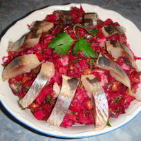 Вкусный винегрет с селедкой