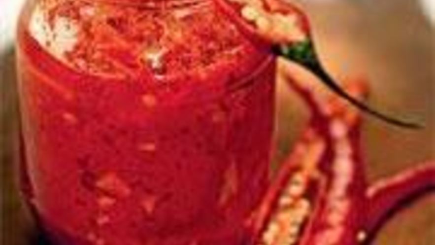 Рецепт хариссы — соуса из перца чили и чеснока с кориандром