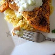 Рецепт Лосося по-гречески с соусом цацики