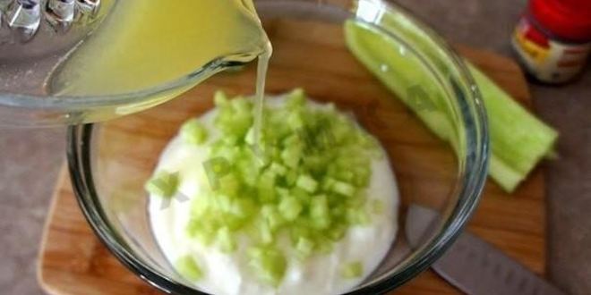 Рецепт лосося по-гречески с соусом цацики