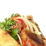 Рецепт Питы с бараниной, греческим салатом и соусом цацики