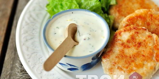 Рецепт сметанно-йогуртового соус с горчицей, мятой и лимоном