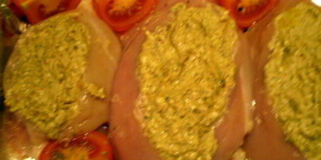 Рецепт куриного филе с соусом песто