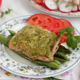 Рецепт Лосося с соусом песто