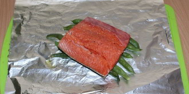 Рецепт лосося с соусом песто