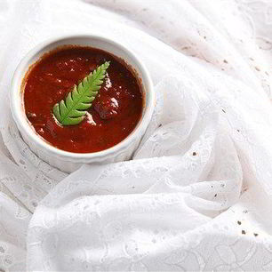 Рецепт Песто из вяленых томатов и грецких орехов