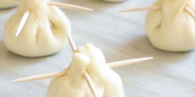 Рецепт закусочных кнопок с соусом песто и моцареллой