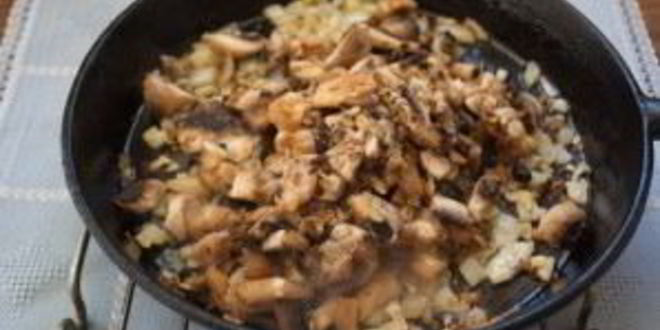 Рецепт соуса с грибами и сыром