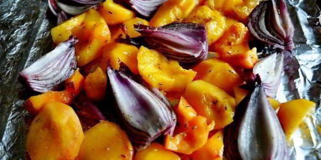 Рецепт персиковой сальсы с чипсами из лаваша