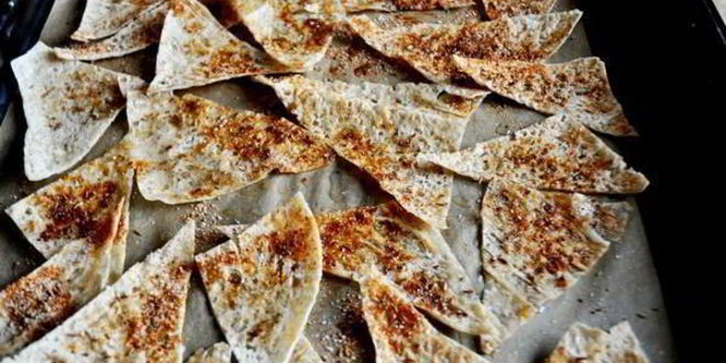 Рецепт персиковой сальсы с чипсами из лаваша