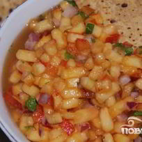 Рецепт Персиковой сальсы с кинзой, мятой и имбирем