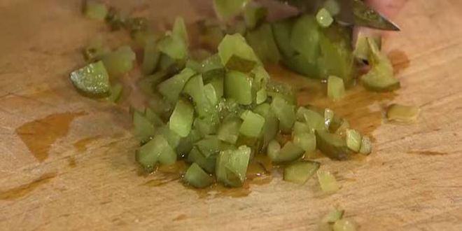 Рецепт сэндвича с рыбными пальчиками и тартаром