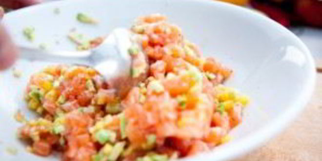 Рецепт тартара из лосося с авокадо