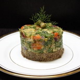 Рецепт Тартара из лосося с бородинским хлебом