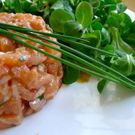 Рецепт Тартара из лосося с каперсами