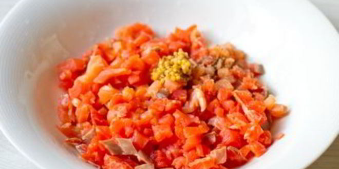 Рецепт тартара из лосося с кремом из авокадо