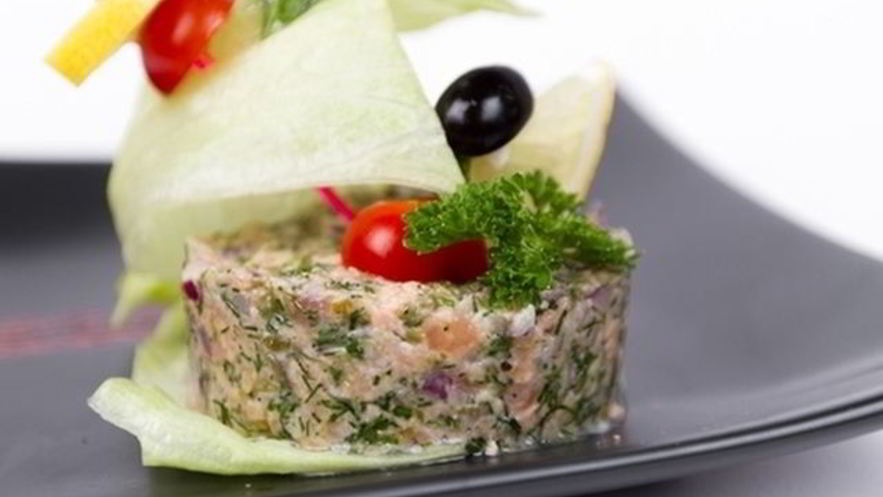 Рецепт тартара из сельди и авокадо