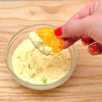 Рецепт Сырного соуса для чипсов начос