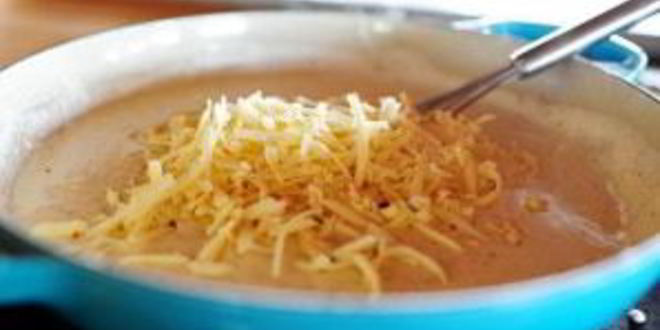 Рецепт сырного соуса с артишоками и шпинатом