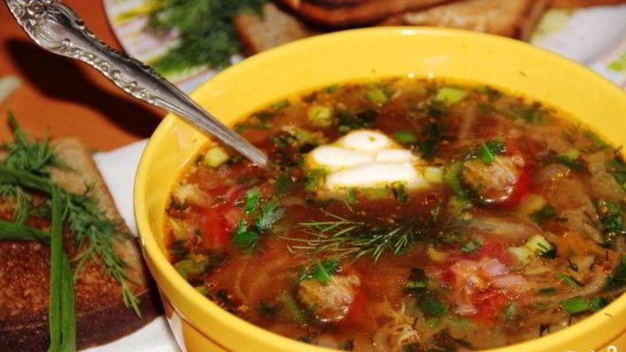 Рецепт борща с тушенкой в мультиварке