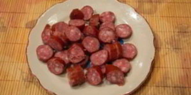 Рецепт горохового супа с охотничими колбасками