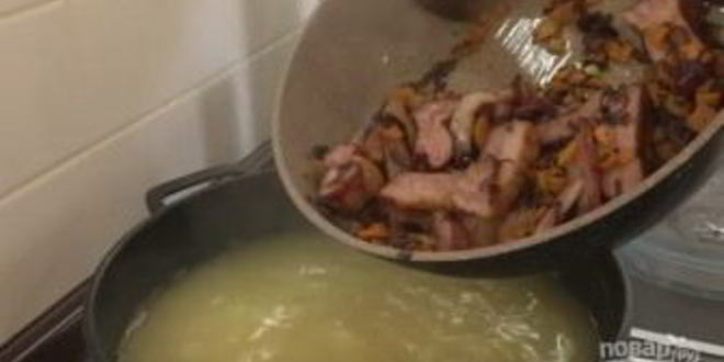 Рецепт очень вкусного горохового супа с копчеными ребрышками