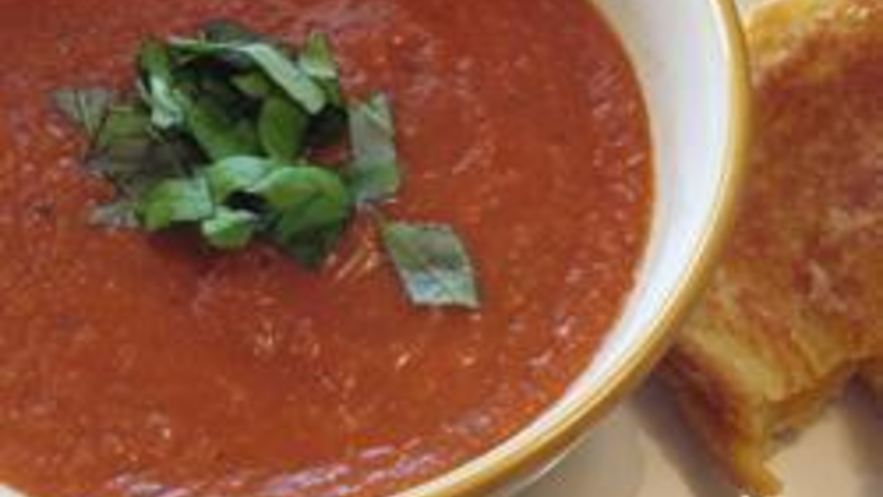 Рецепт горячего супа из запеченных помидоров