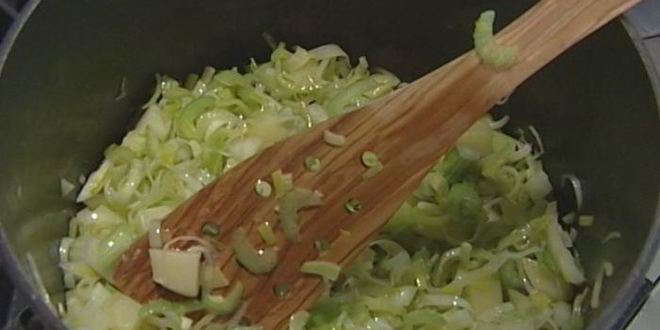 Рецепт холодного супа-пюре из петрушки