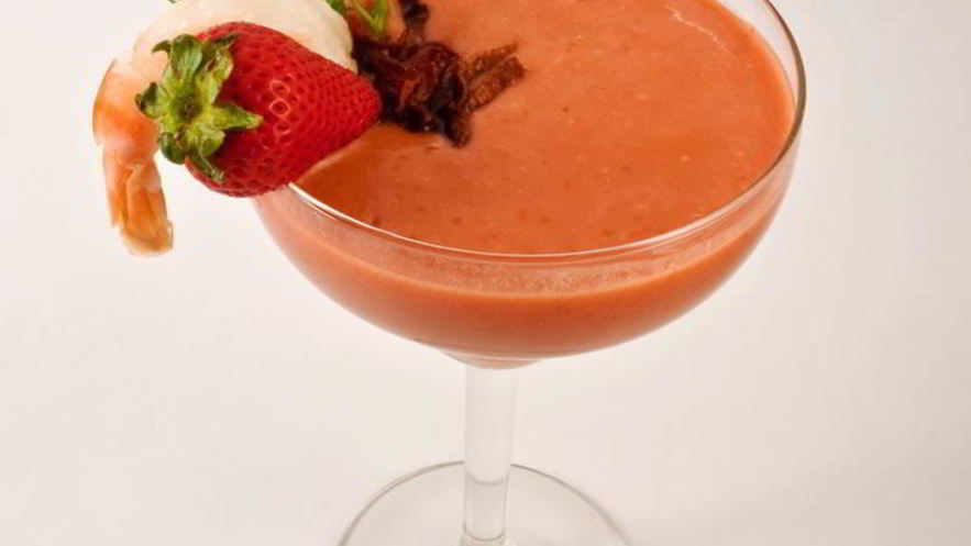 Рецепт томатна-клубничного гаспачо