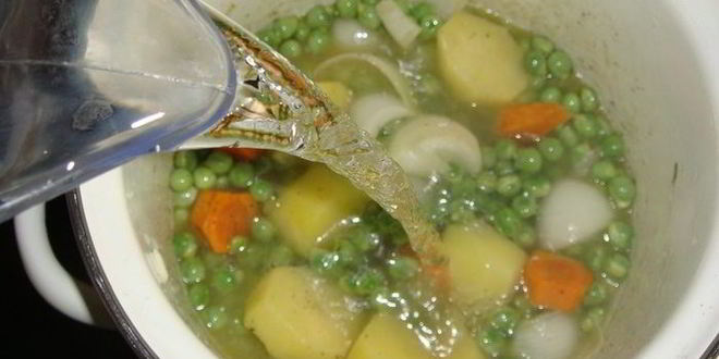 Рецепт крема-супа с зеленым горошком и сухариками