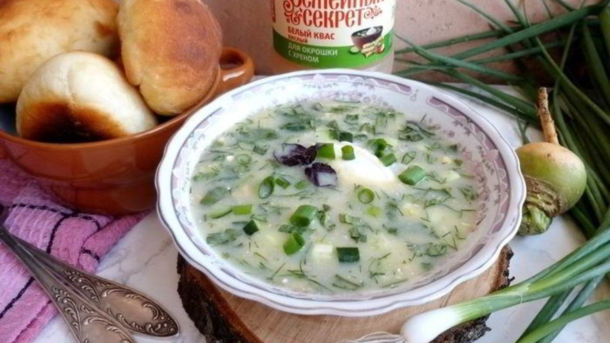 Рецепт летней окрошки с репой и пирожками с мясом