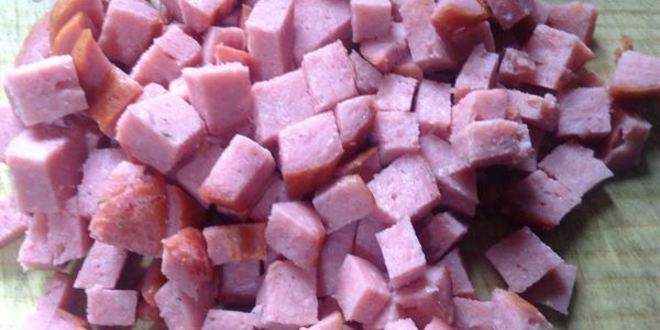 Рецепт окрошки с куриной грудкой и помидорами